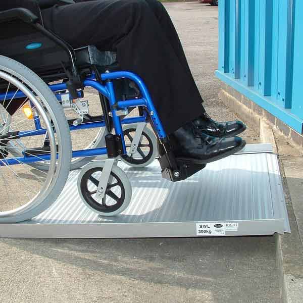 Drive Roll-Up Ramp Drive Roll-Up Ramp